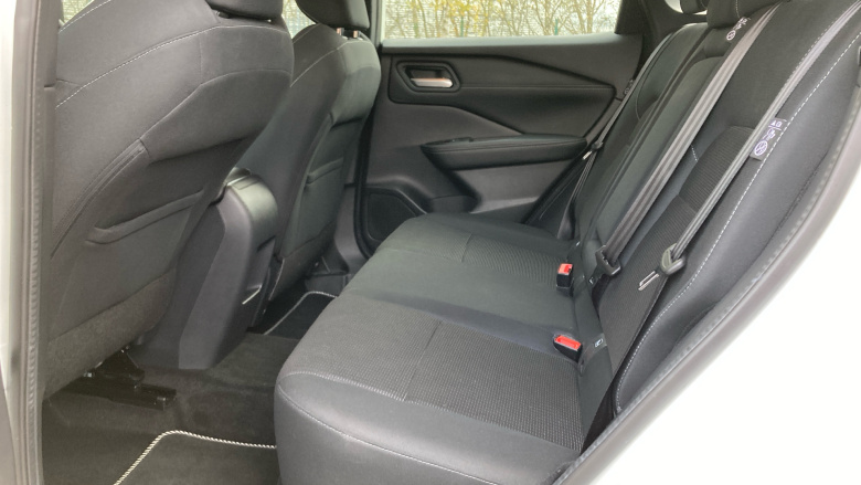 Nissan Qashqai 1.3 DiG-T MH 158 Acenta Premium 5dr Xtronic Petrol Hatchback